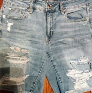 AEO bermuda size 6